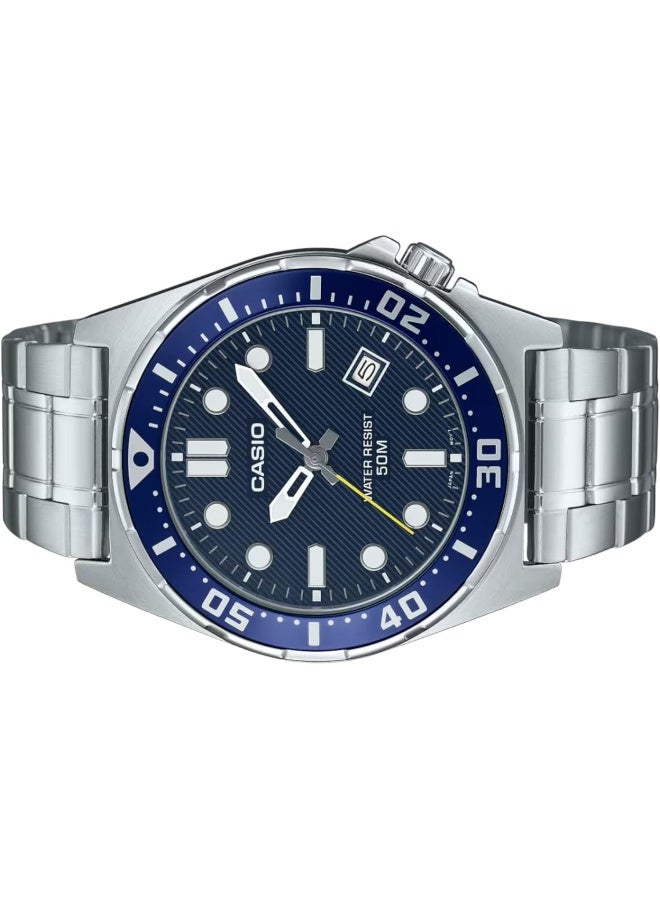 CASIO Men's Stainless Steel Analog Watch MTD-135D-2AVDF - 43.6 mm - Image 2