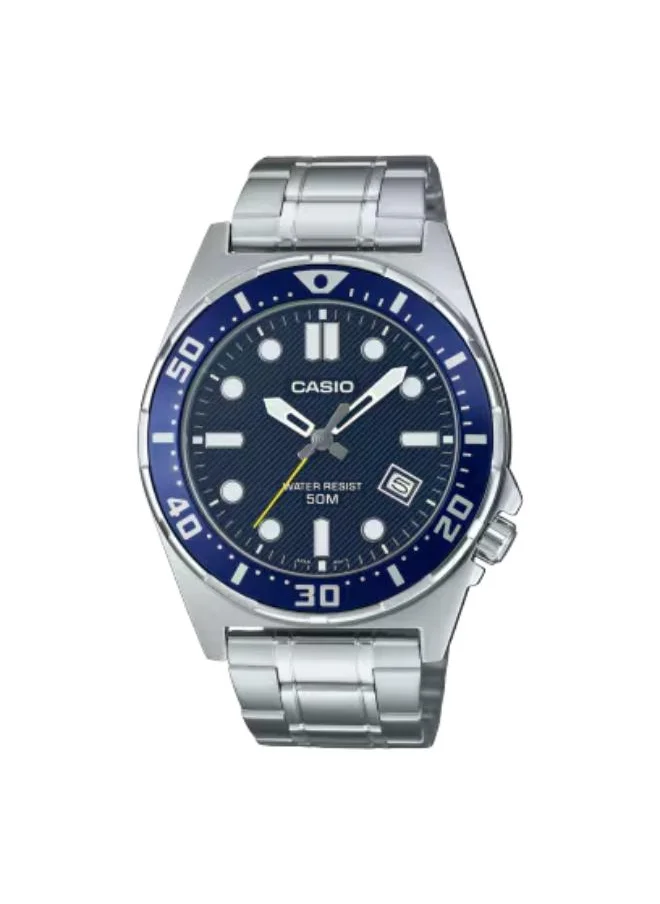 CASIO Men's Analog Display Watch With Silver Stainless Steel Strap - MTD-135D-2AVDF
