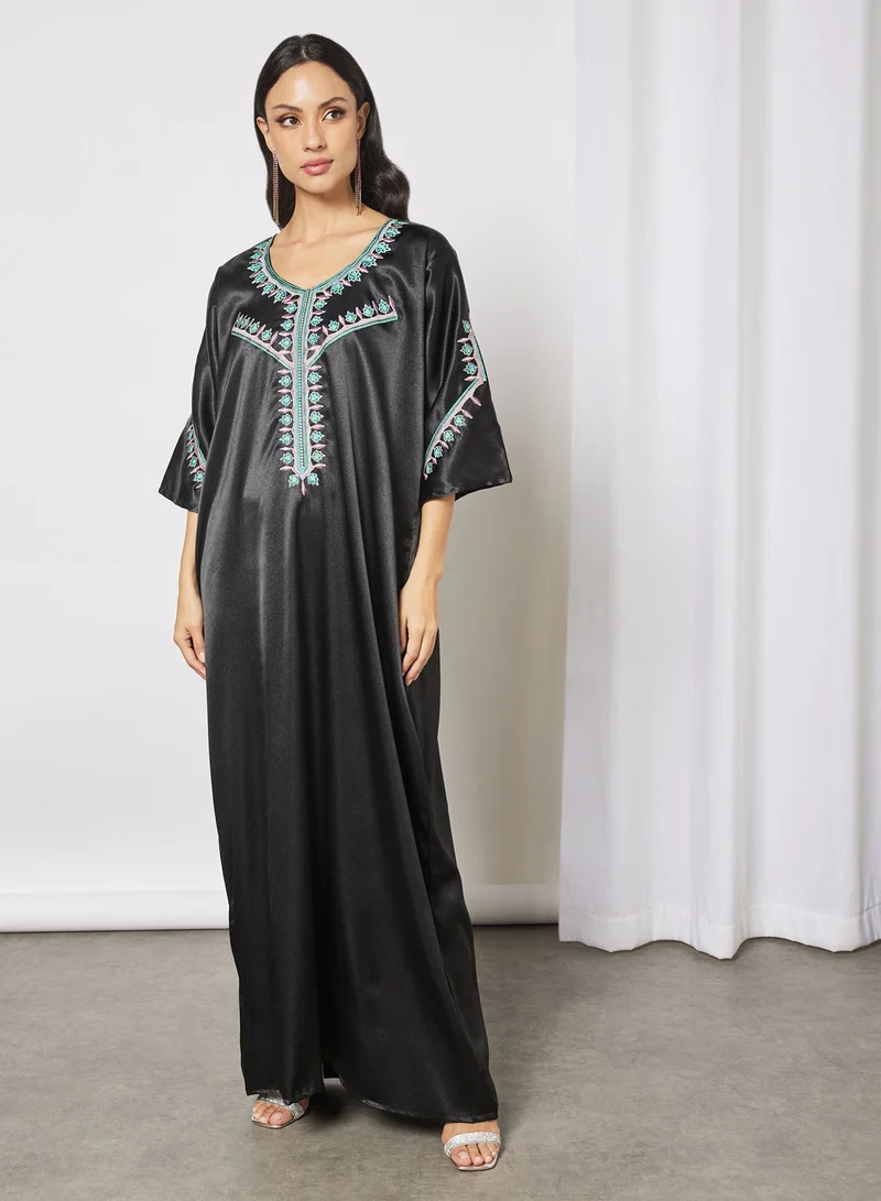 Hayat Jalabiya With Colored Leaf Embroidery In Front And Arms With Belt