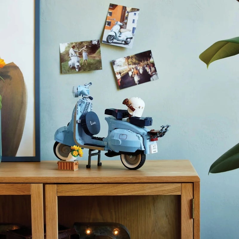 LEGO - Creator Expert Vespa 125 1106 Pieces - 10298 - Image 4