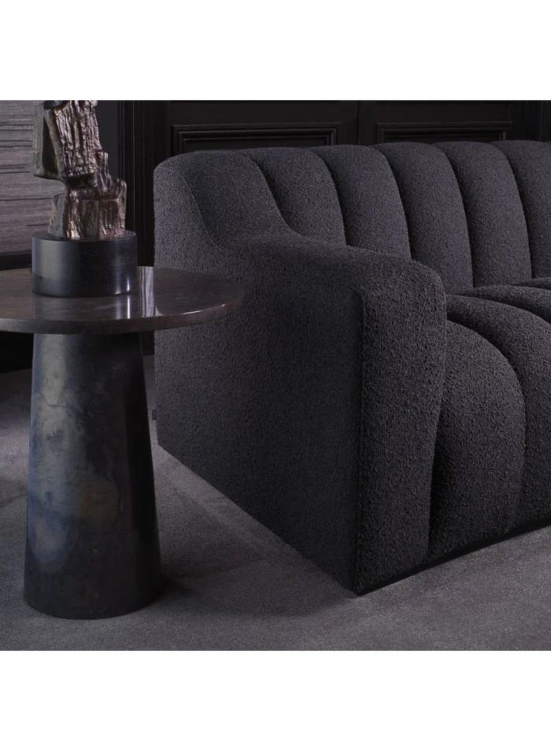 كستم ديكو أريكة كيلي الفاخرة باللون الأسود - أريكة مبطنة حسب الطلب لغرفة المعيشة، بتصميم أنيق مع راحة فائقة - Image 3