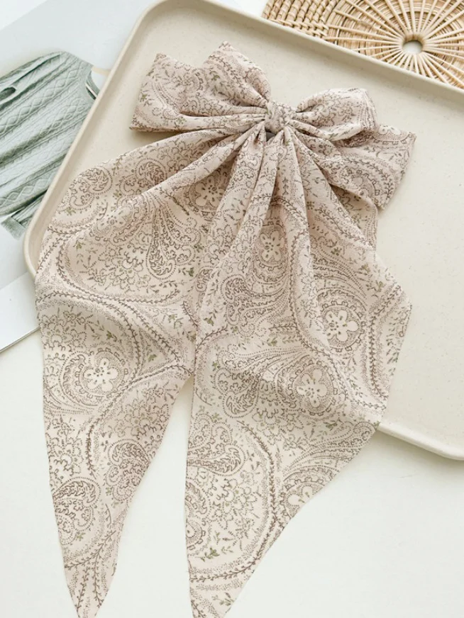 Styli Styli Printed Wide Ribbon Hair Clip