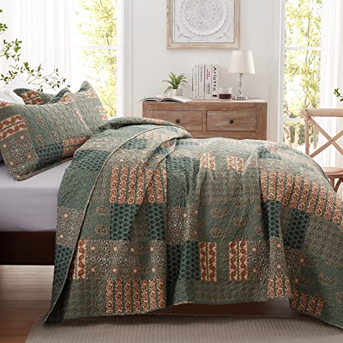 LEAONME 3 Pieces California King Size Quilt Set Olive Green Oversized 120x120 Inch Bedspread Coverlet Lightweight Microfiber Paisley Bed Cover for All Seasons (1 Quilt, 2 Pillow Shams) - Image 4