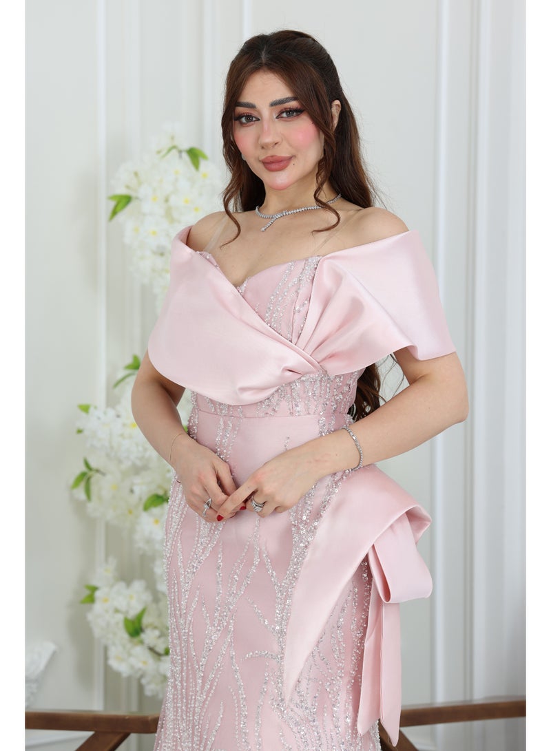 المصمم الحديث فستان سهرة كسرات مطرز بإطلالة استثنائية تخطف الأنظار مع فستان سهرة مطرز فخم من براند المصمم الحديث - Image 3