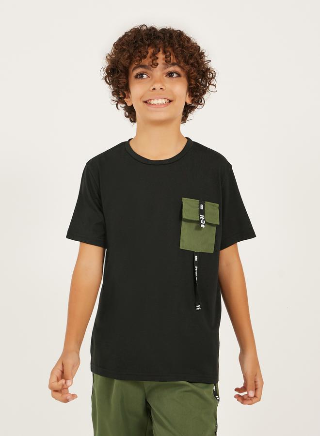 Styli Round Neck Pocket Detail T-Shirt and Joggers Set  - Image 3