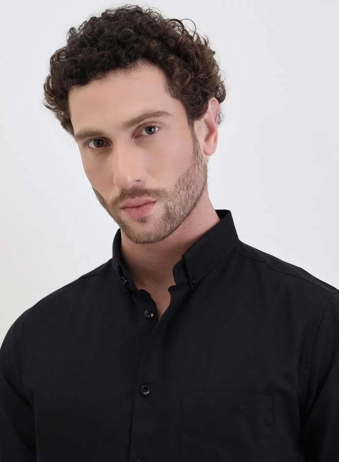 Styli Solid Oxford Regular Fit Spread Collar Shirt