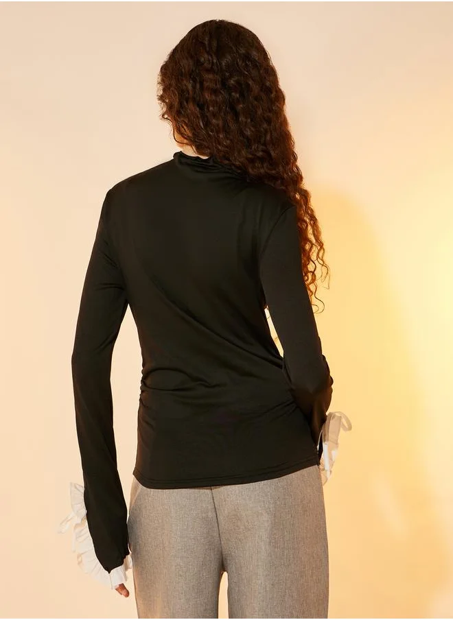 تايك تو Contrast Ruffle Trim Bell Sleeve Knitted Top