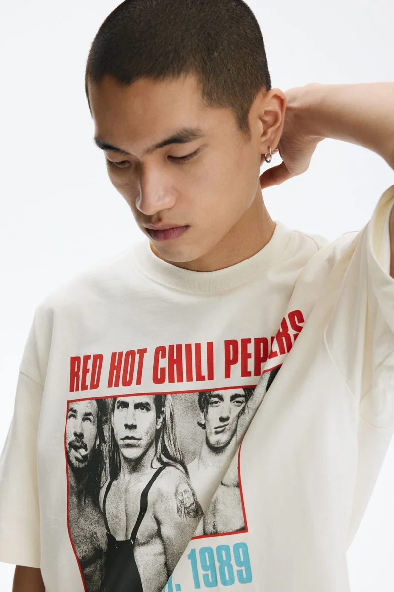 اتش اند ام تي-شيرت بقصة فضفاضة