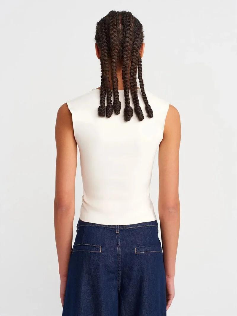 ديلفين Dilvin Fitted Sleeveless Crop Blouse With Square Neck