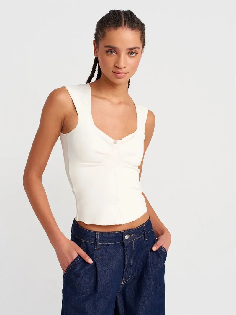 ديلفين Dilvin Fitted Sleeveless Crop Blouse With Square Neck
