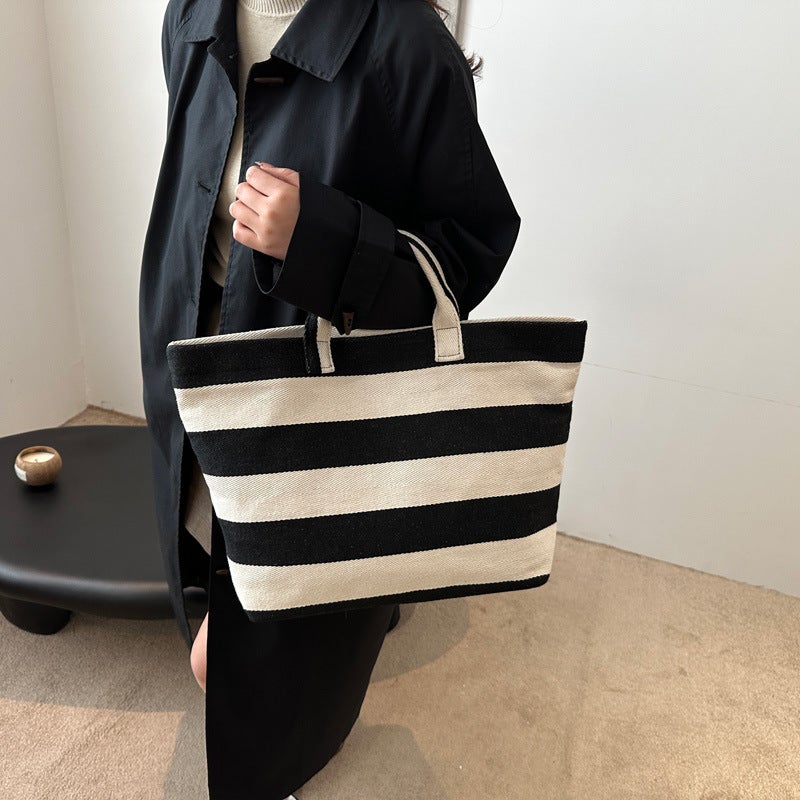 2024 Fashionable And Simple Black And White Stripesd Large Capacity Bag New Shoulder Bag Commuter Travel Tote Bag Women'S Bag - Image 3