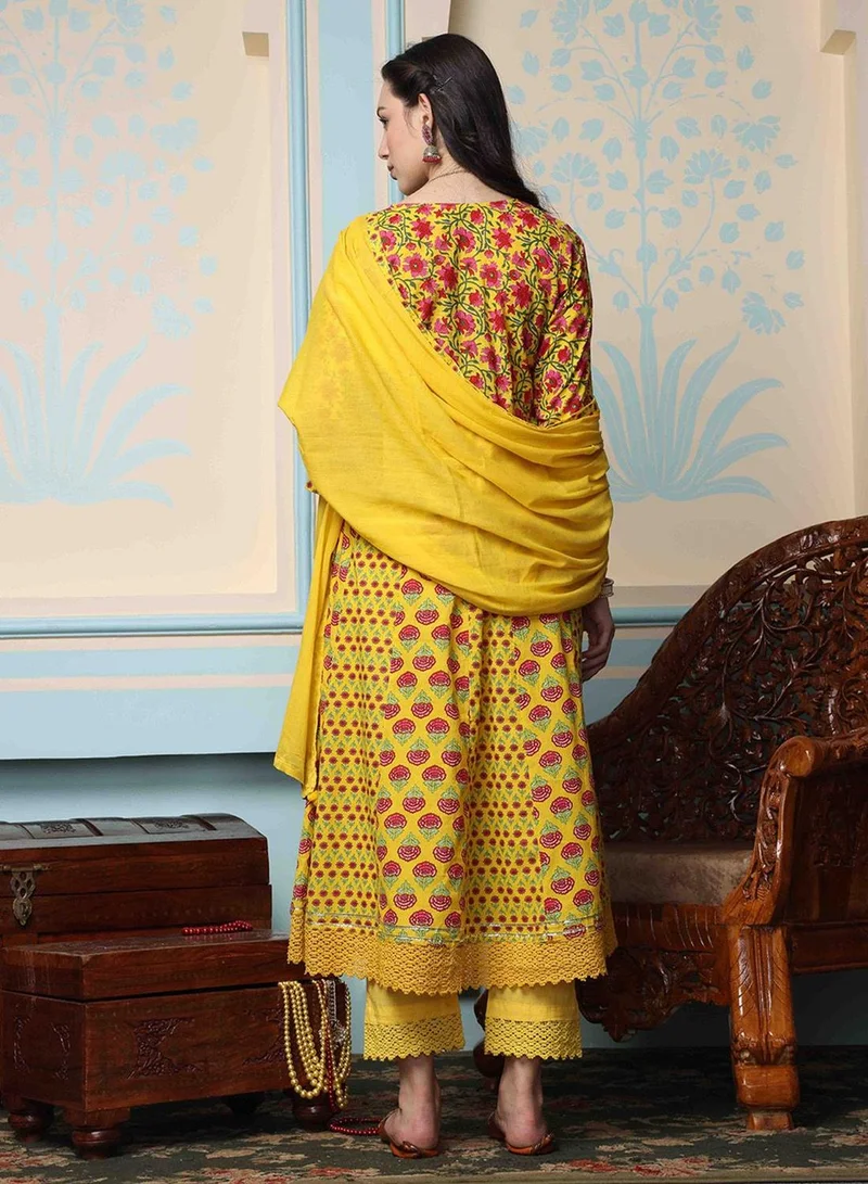 ISHIN  Regular Fit Three-Quarter Sleeve Printed Mustard Cotton Woven Kurta Set For Women Flat Collar Perfect For Wedding And Engagement Pull On Closure for Women | Best Price UAE