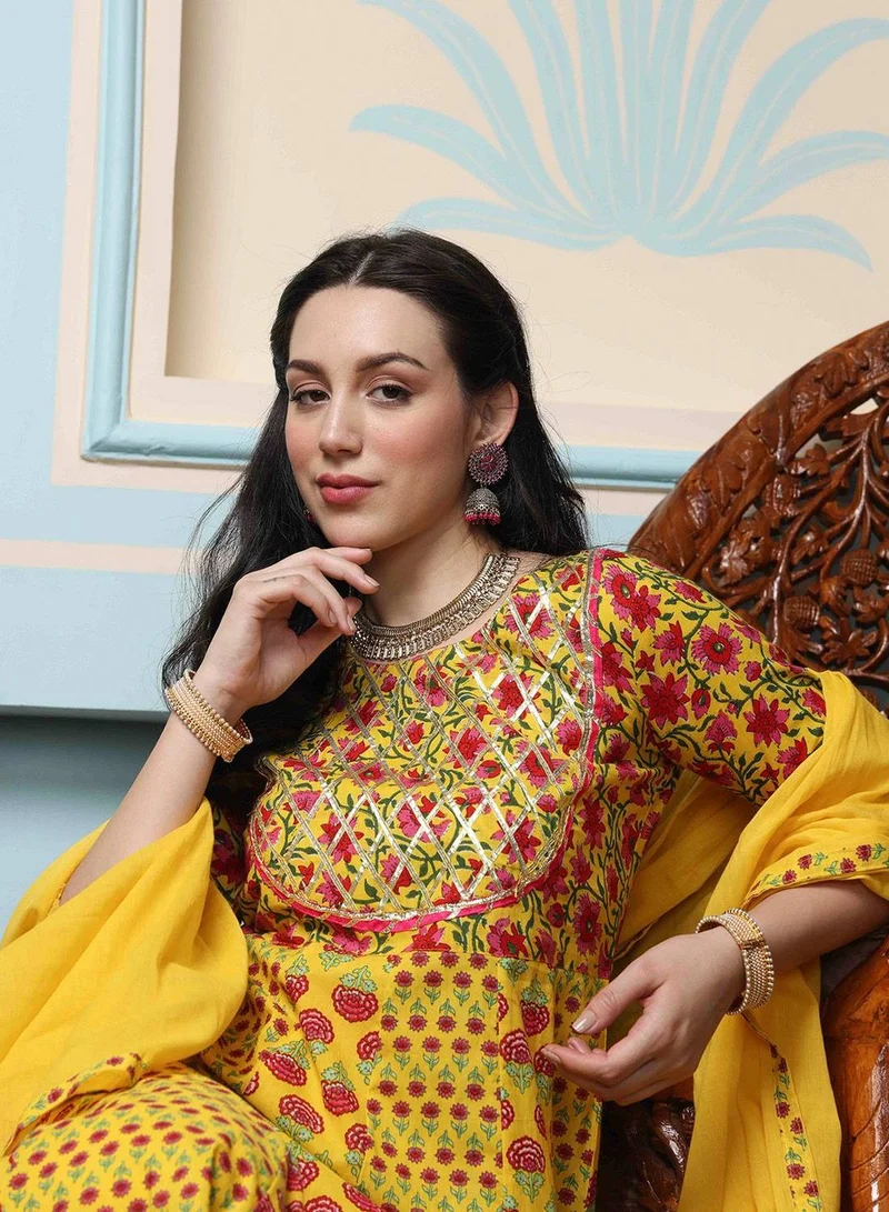 آي شين Regular Fit Three-Quarter Sleeve Printed Mustard Cotton Woven Kurta Set For Women Flat Collar Perfect For Wedding And Engagement Pull On Closure