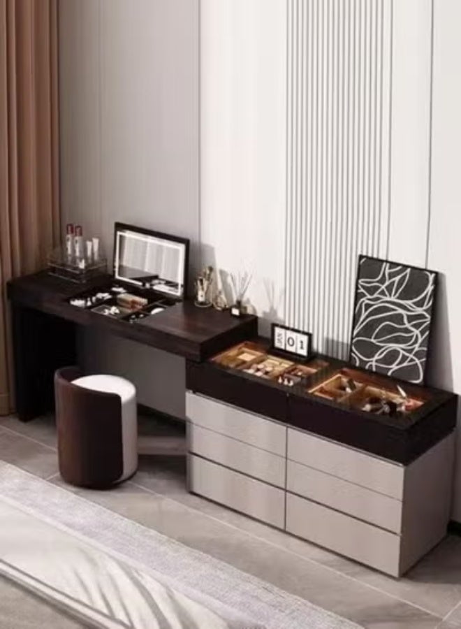 رافين طقم خزانة مكياج فاخرة وعصرية مع سطح منزلق، وأقسام مدمجة للمجوهرات، ونظام تنظيم متعدد الأدراج، ومنطقة مرآة مدمجة، ومناسب لمساحات تزيين غرف النوم الأنيقة 120 × 40 × 76 سم. - Image 1