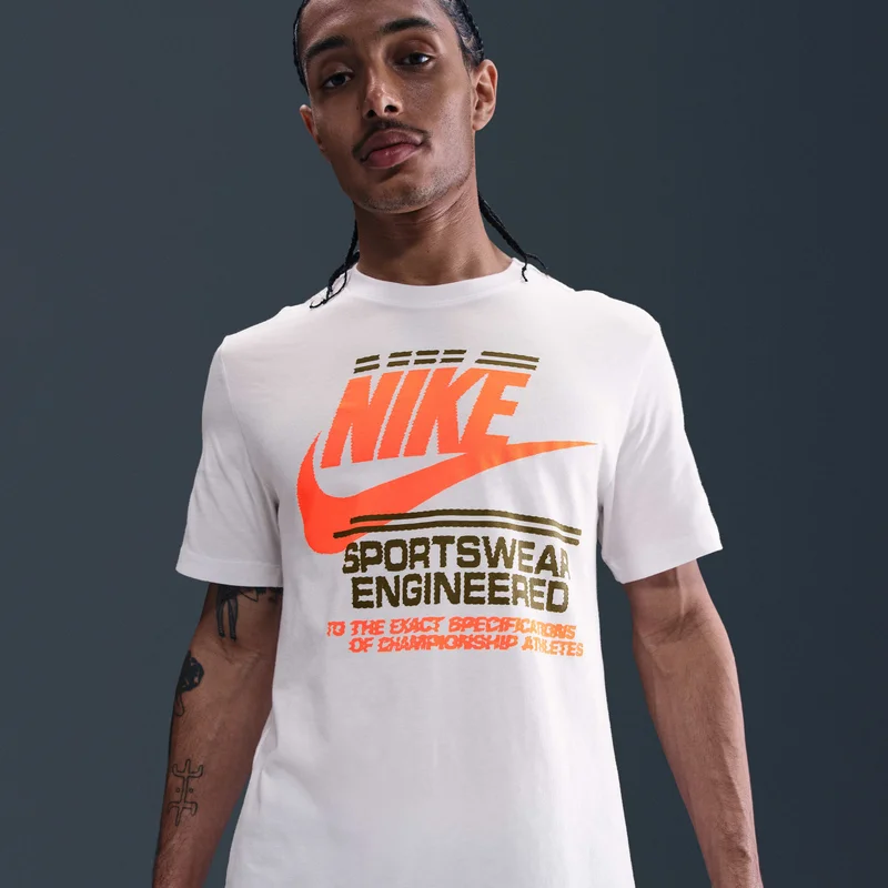 Nike Men's Sportswear T-Shirt