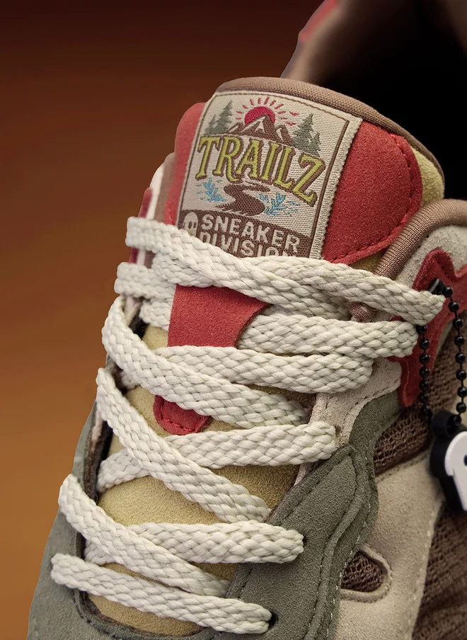 The Souled Store  The Souled Store Men Trailz Colourblocked Low Top Sneakers  | Best Price UAE