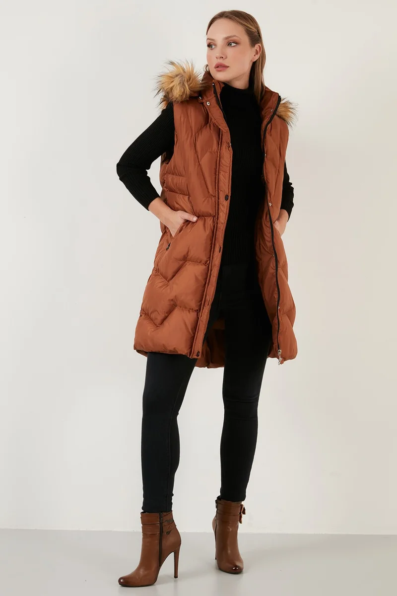 ليلا Collar Faux Fur Removable Hooded Regular Fit Puffer Vest Women's Vest 64789823