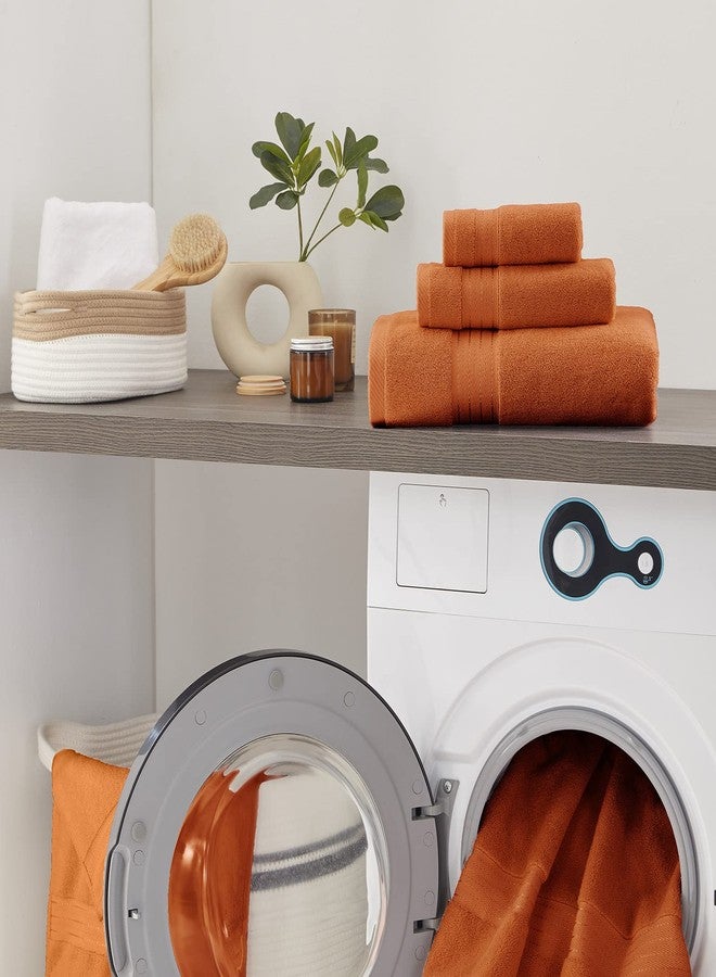 COZYART طقم مناشف حمام COZYART بلون برتقالي محروق، مصنوع من القطن التركي السميك والناعم والماص والمتين، بوزن 650 غرام/متر مربع. يتكون الطقم من 6 مناشف: منشفتان كبيرتان للحمام، ومنشفتان لليدين، ومنشفتان للوجه. - Image 5