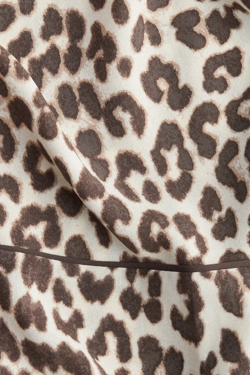 اتش اند ام فستان بحافة سفلية واسعة