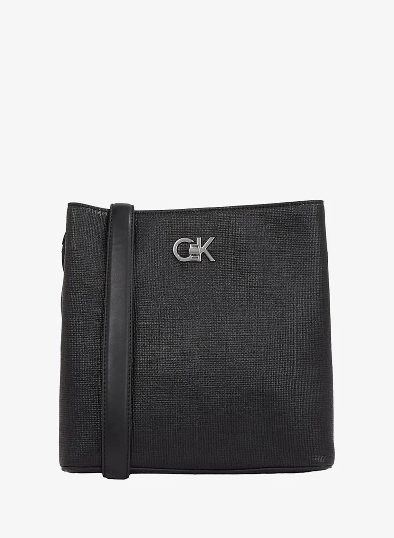 CALVIN KLEIN BUCKET BAG