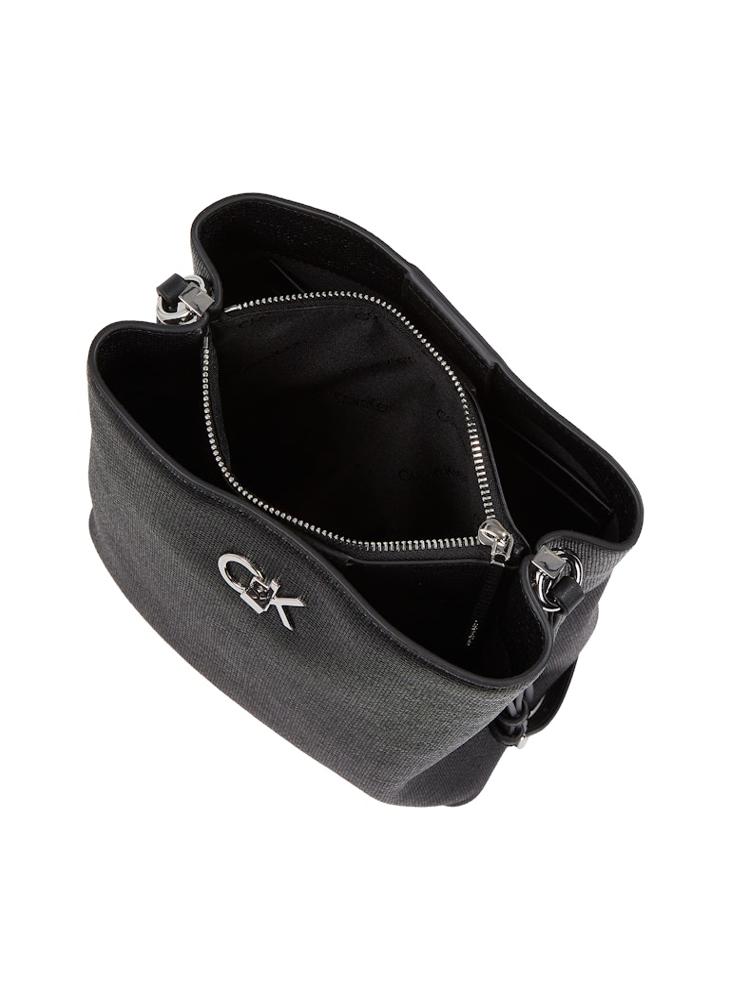 CALVIN KLEIN BUCKET BAG  - Image 4