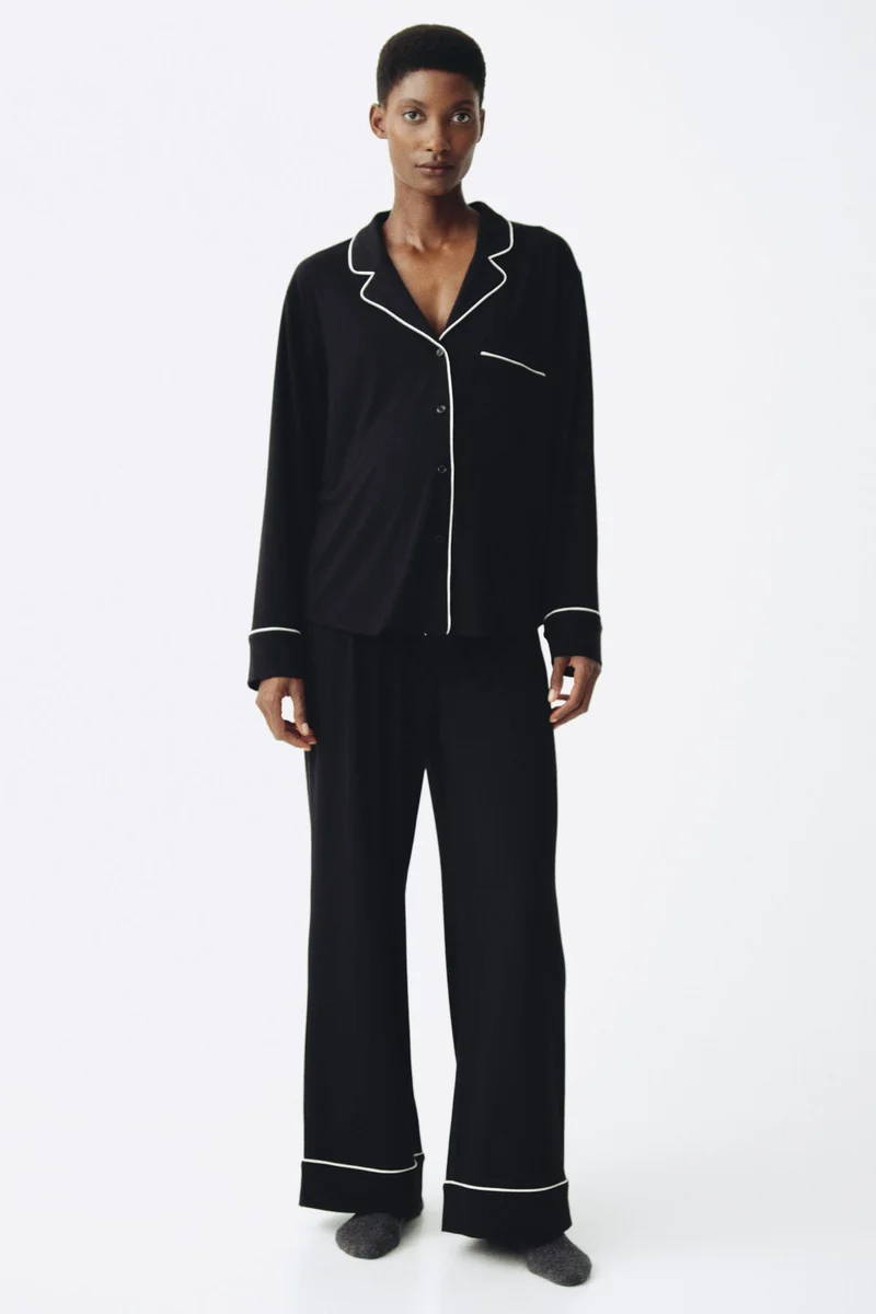 اتش اند ام بيجاما بتفاصيل مميزة من تشكيلة ماما