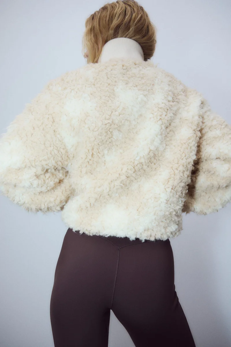 اتش اند ام جاكيت من نسيج تيدي