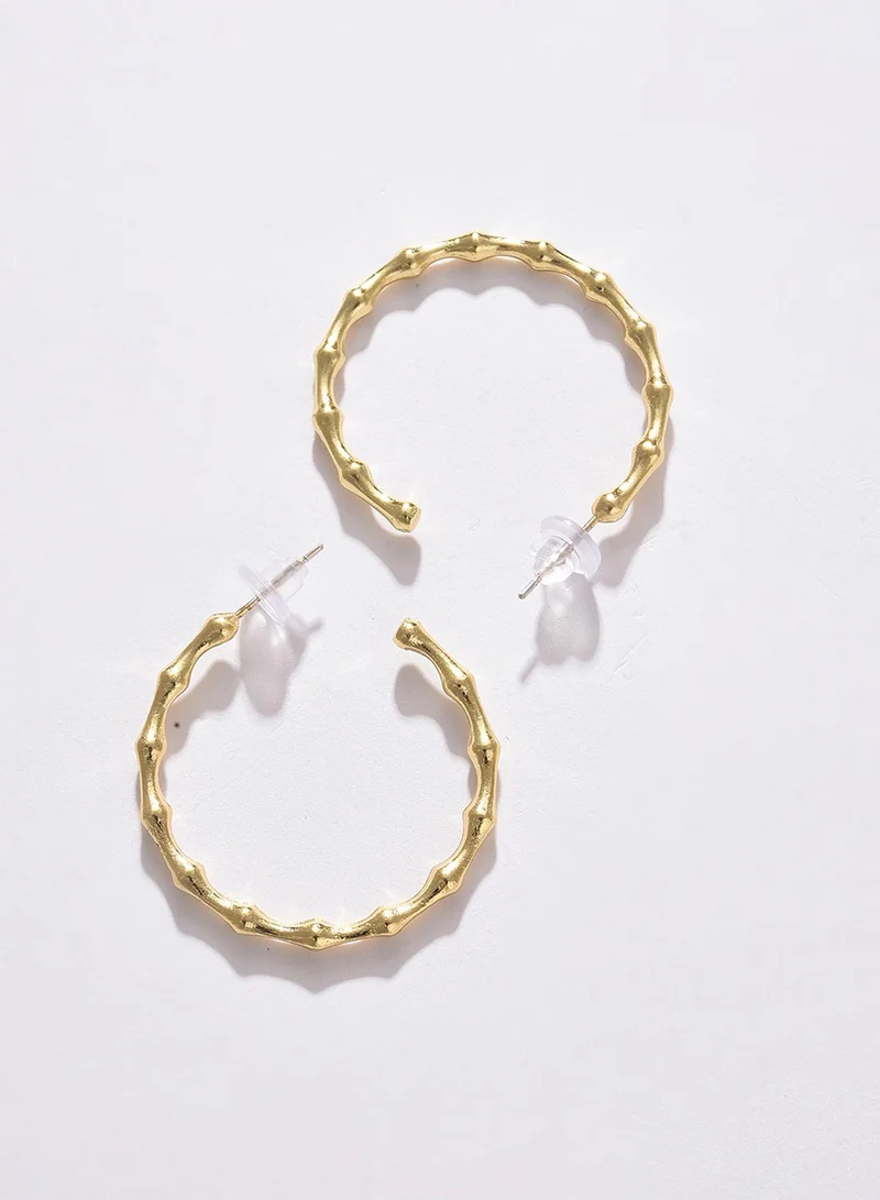 SOHI Contemporary Ear Artificial Cuff Earring Jewellery