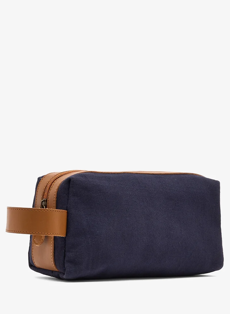 Seventy Five Spacious Storage Wash Bag