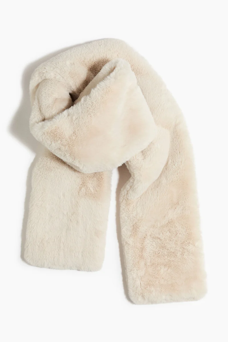 H&M Fluffy scarf