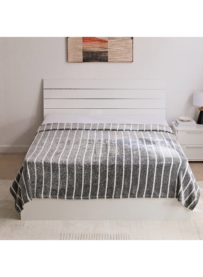 Home Box Linoa YD Stripe Queen Blanket 200 x 220 cm  - Image 1