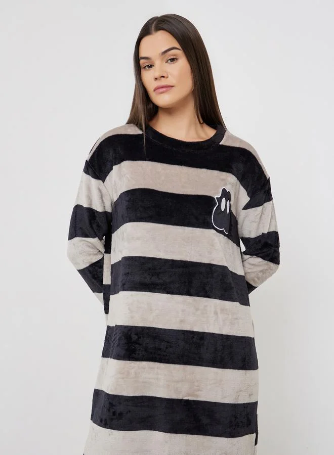 Styli Striped Fleece Long Sleeve Nightdress