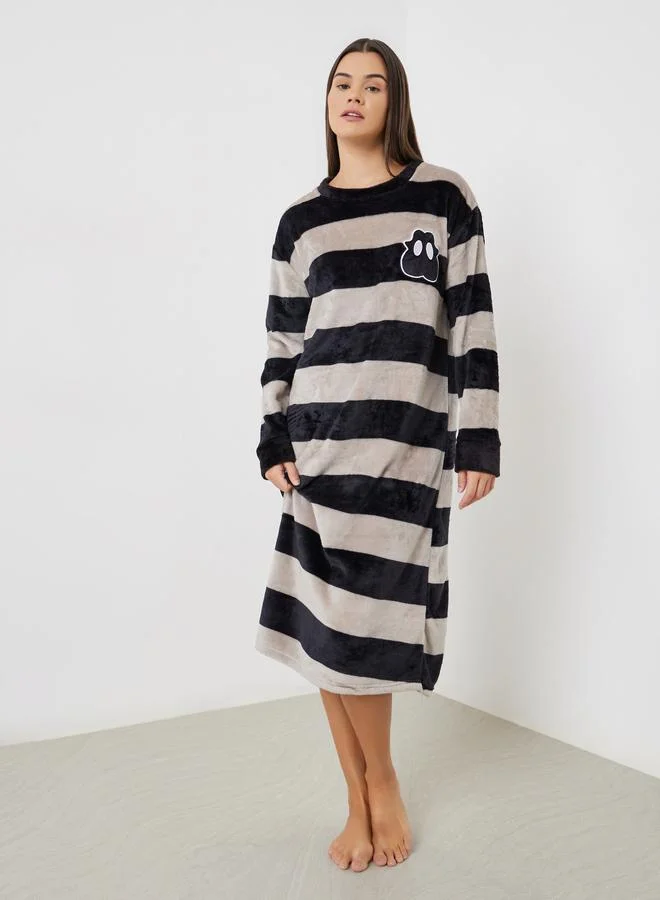 Styli Striped Fleece Long Sleeve Nightdress