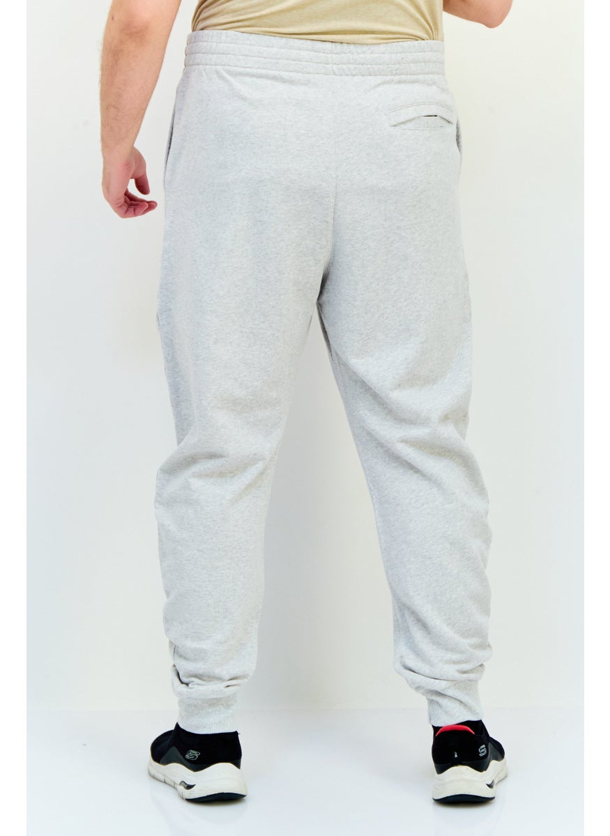 Reebok Men Sportswear Fit Classic Vector Pants, Light Grey  - Image 3