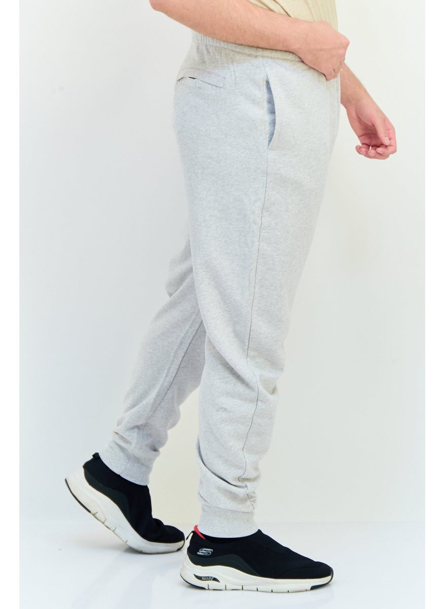 Reebok Men Sportswear Fit Classic Vector Pants, Light Grey  - Image 2