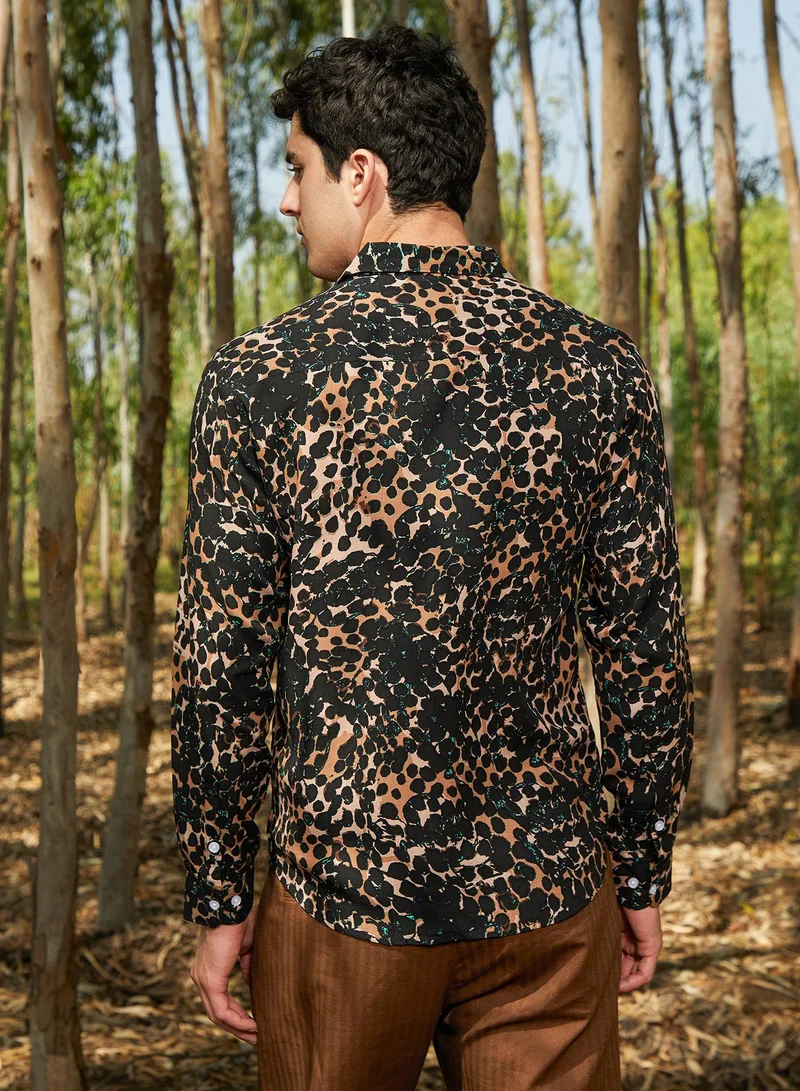 Campus Sutra Men's Yellow Ochre & Onyx Black Cheetah Imprint Shirt