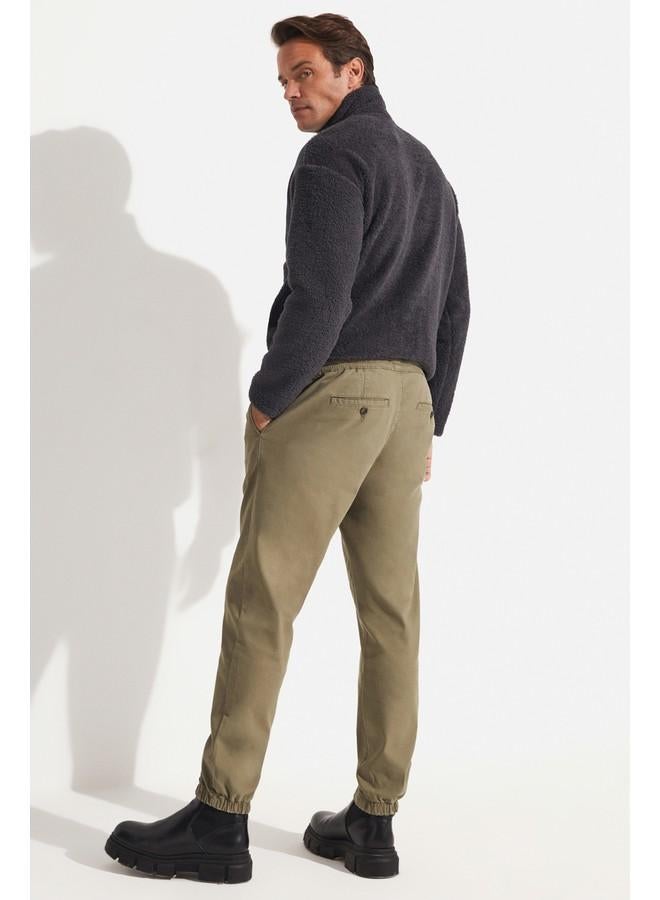 جون بنطلون جوجر رجالي بقصة عادية من جوني - كاكي - Image 3