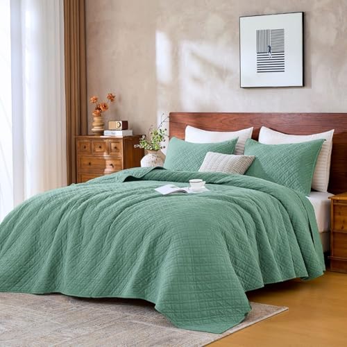 DOWN HOME Queen Quilt Set with Shams Lightweight Quilted Bedspread Coverlet Thin Comforter Bed Cover Vintage Washed Quilted Blanket for All Season, Brushed Microfiber Diamond Stitching, Green, 88"x92" - Image 1