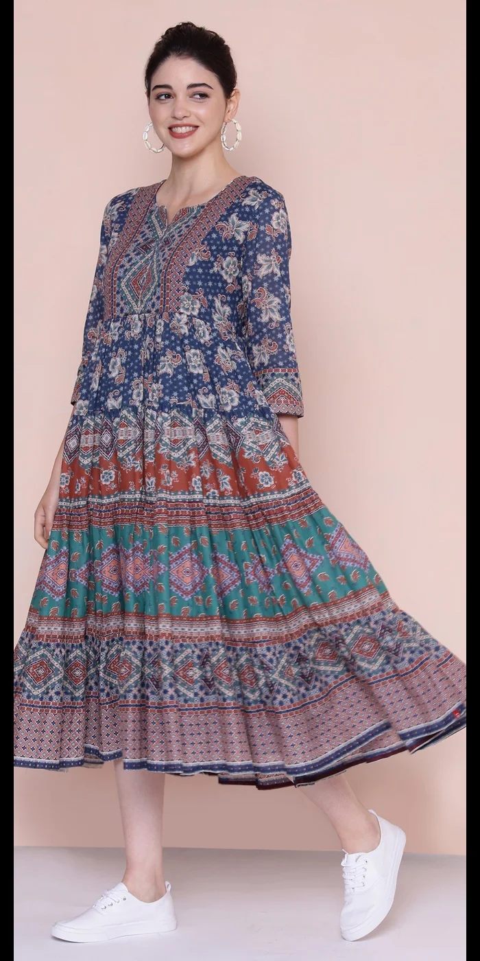 بيبا فستان قطني كحلي ذو طبقات