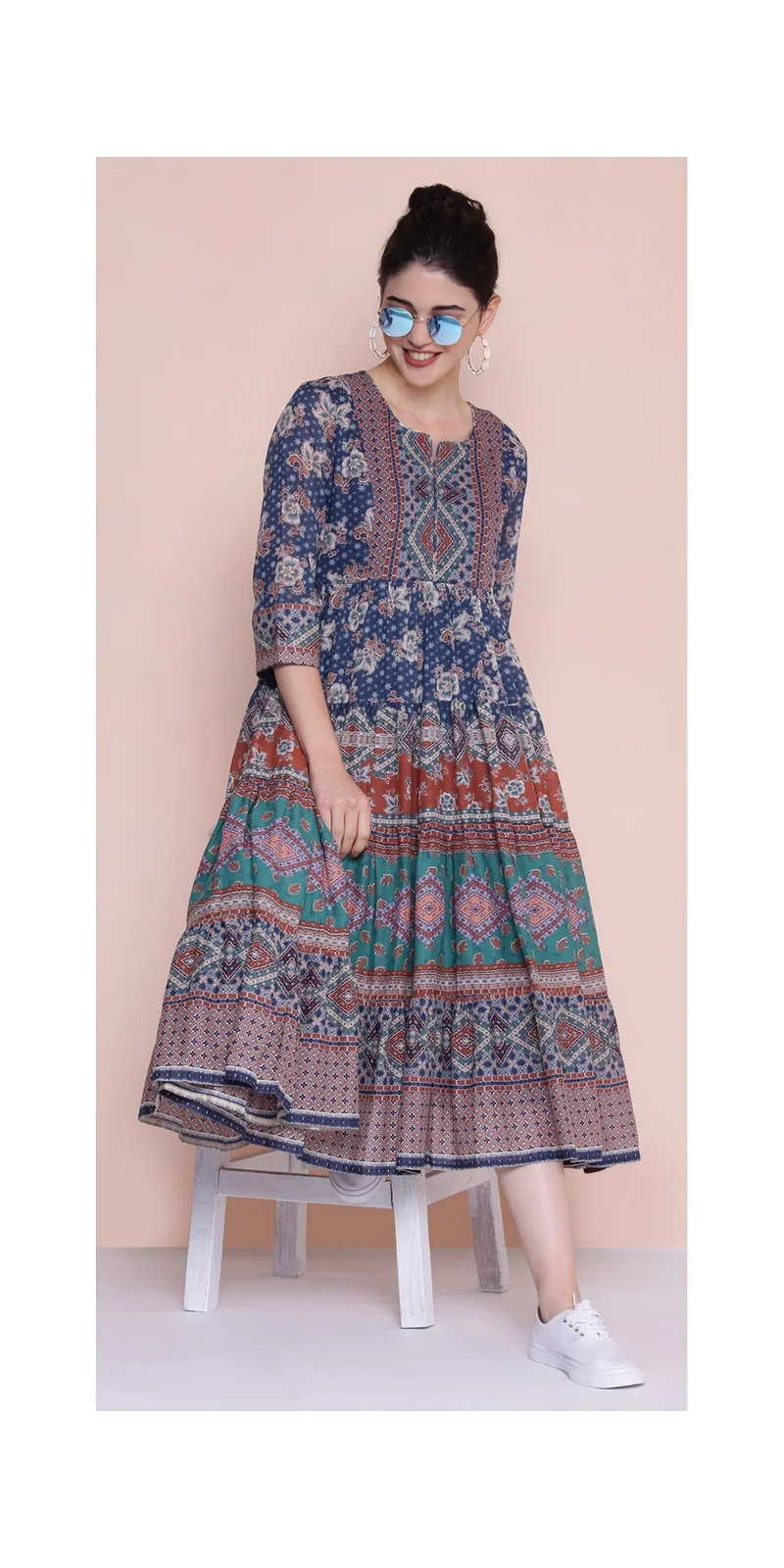 بيبا فستان قطني كحلي ذو طبقات