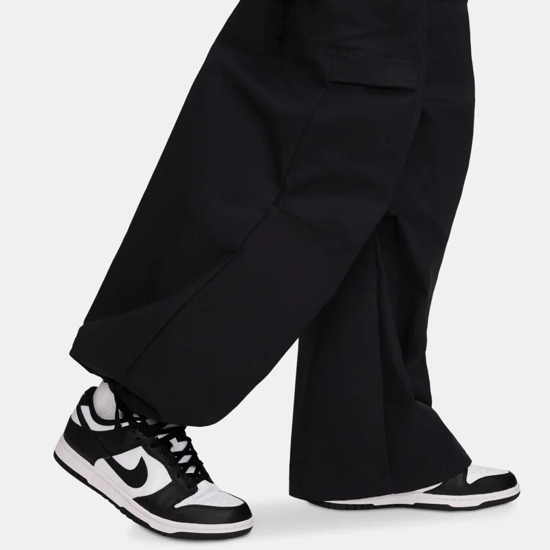 Nike black Women's Sportswear Cargo Pants for Women | Best Price UAE