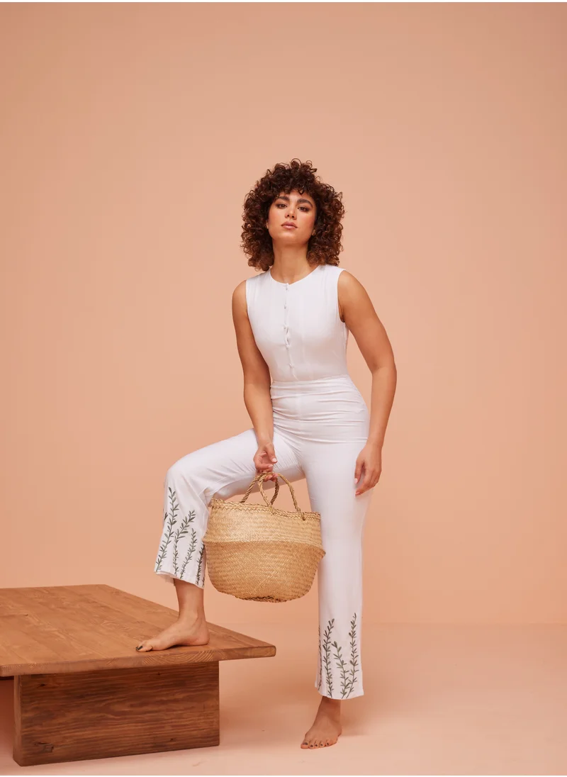 أشيتا فرنانديز Ashita Fernandes Bambi Jumpsuit – Sleeveless White Linen One-Piece with High Collar & Flared Ankle-Length Pants | Retro-Inspired, Wrinkle-Resistant Resort & Summer Wear