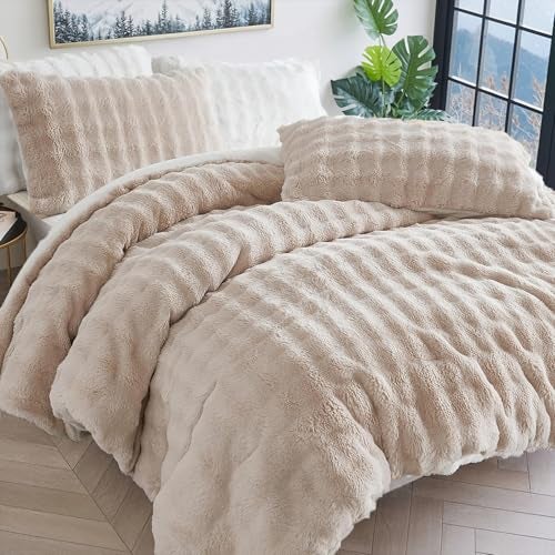 Bedbay Faux Fur Beige Bedding Comforter Set 3 Pieces Fuzzy Plush Comforter Set King Size Luxury Faux Rabbit Fur Bubble Bedding Soft Warm Shaggy Velvet Reversible Duvet Set for Girls Teen Adults - Image 5