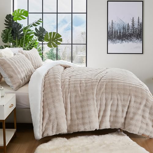 Bedbay Faux Fur Beige Bedding Comforter Set 3 Pieces Fuzzy Plush Comforter Set King Size Luxury Faux Rabbit Fur Bubble Bedding Soft Warm Shaggy Velvet Reversible Duvet Set for Girls Teen Adults - Image 3
