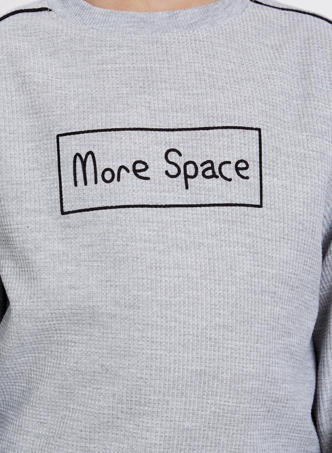 Styli Slogan Print Round Neck Sweatshirt - Image 3