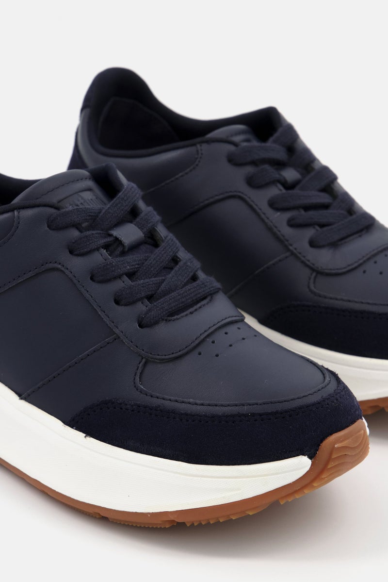 FitFlop حذاء رياضي كاجوال نسائي برباط، أزرق Navy/أبيض - Image 2