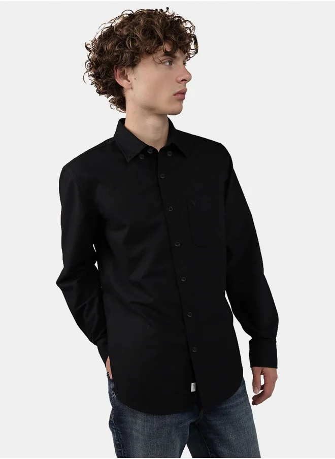 American Eagle AE Slim Fit Everyday Oxford Button-Up Shirt