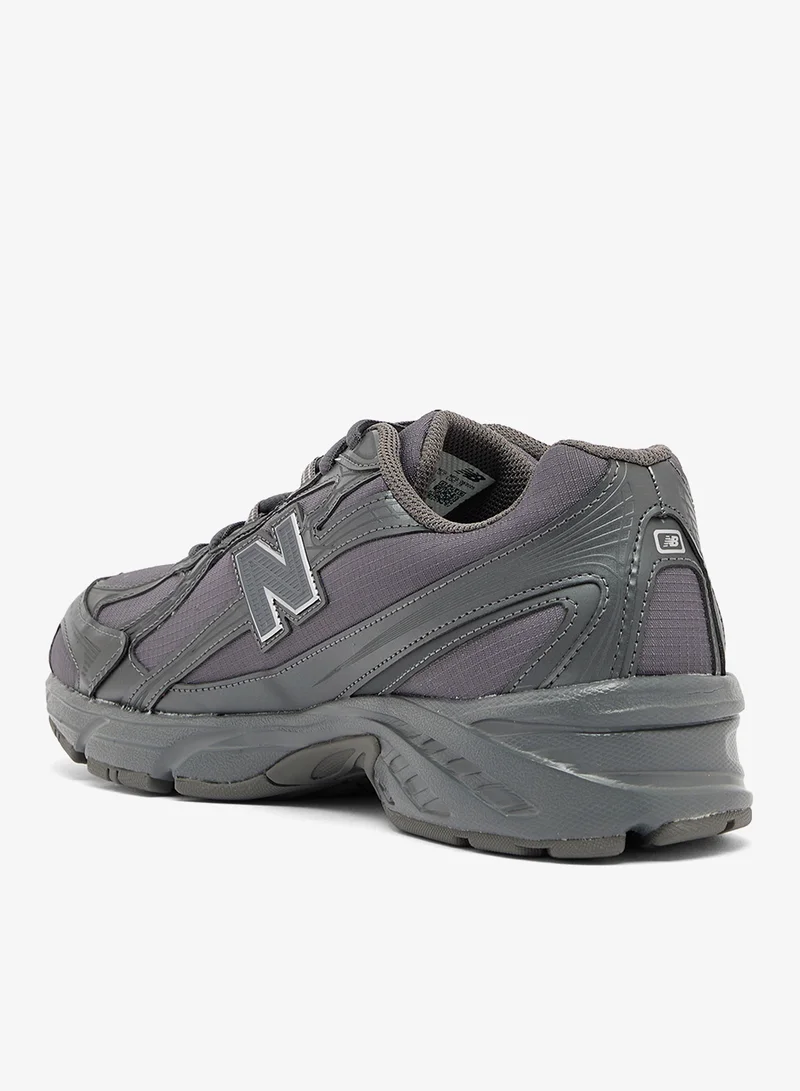 New Balance 740 Sneakers