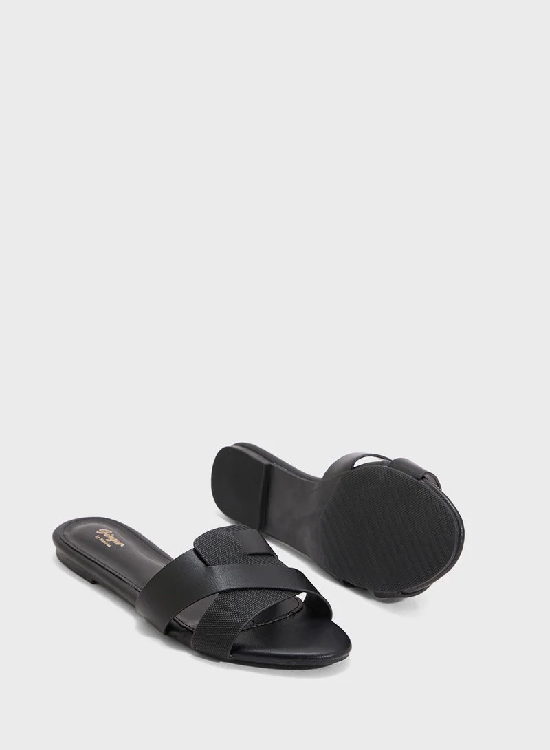 Ginger Crossover Strap Sandal