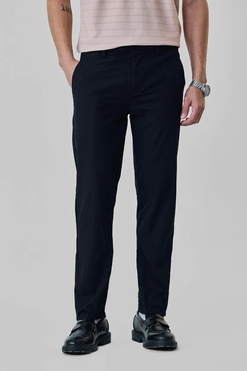 سنيتش Black Solid Slim Fit Casual Chinos